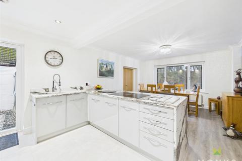 3 bedroom detached bungalow for sale, Pant, Oswestry