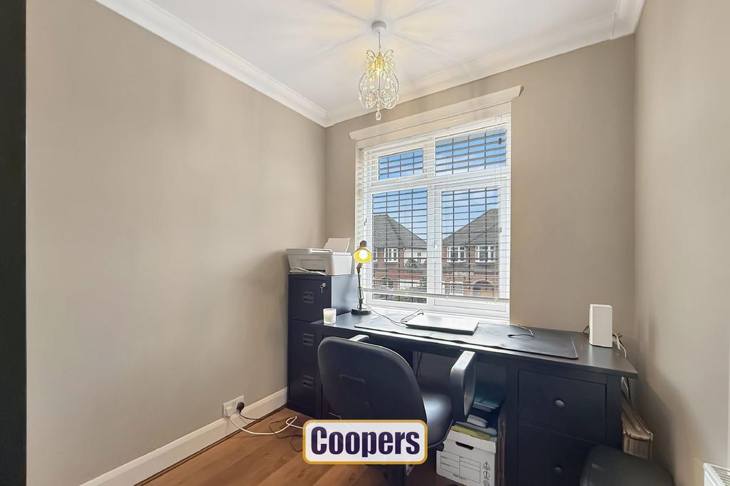 Bedroom 4/Home Office