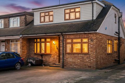 undefined, Mansted Gardens, Rochford SS4
