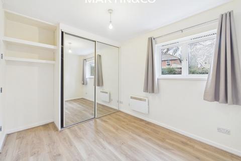 undefined, Mount Lane, Bracknell