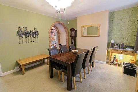 undefined, Derby Road, Hinckley