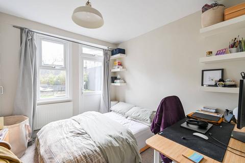2 bedroom flat for sale, Yonge Park, Finsbury Park, London, N4