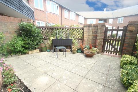 2 bedroom cottage for sale, The Leas, Rustington