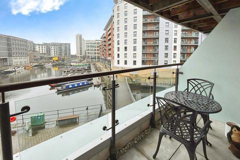 2 bedroom apartment for sale, Magellan House, Armouries Way
