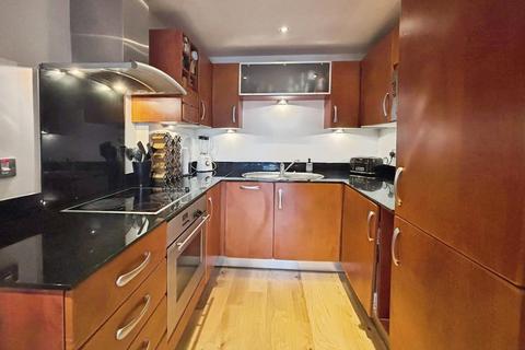 2 bedroom apartment for sale, Magellan House, Armouries Way