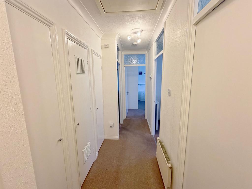 House in Oadby and Wigston, Leicestershire - View 6