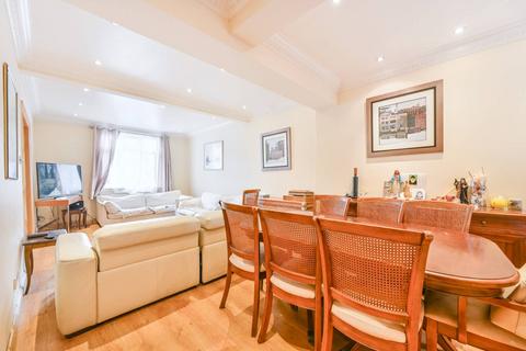 undefined, Long Drive, Greenford, UB6