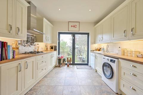 2 bedroom end of terrace house to rent, Ridgway, Wimbledon Village, London, SW19