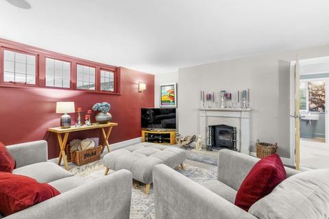5 bedroom detached house for sale, Village Way, Little Chalfont
