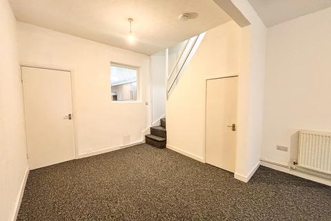 2 bedroom terraced house to rent, 44 Dorset Street