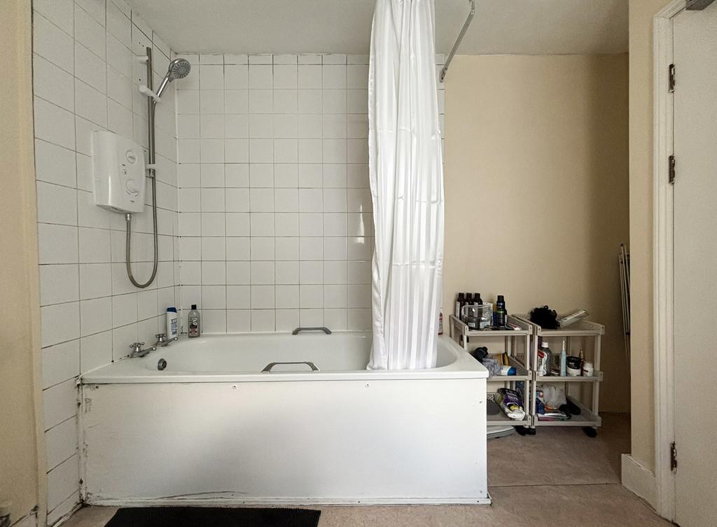 Bathroom (2)