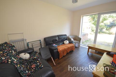 3 bedroom detached house for sale, Pine Road, Winton