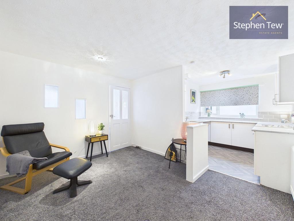 Kitchen/Living Area