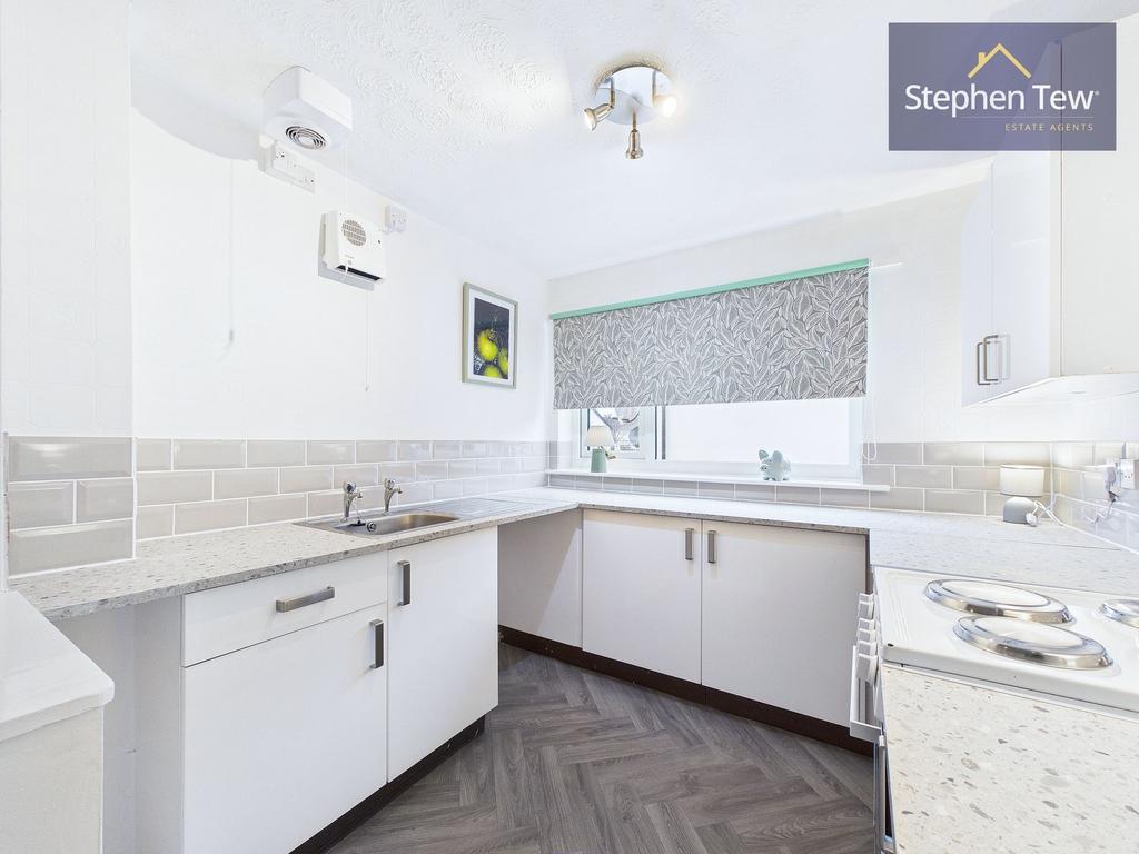 Kitchen/Living Area