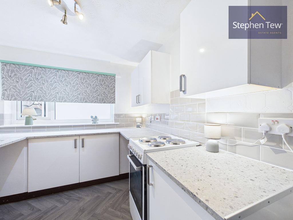 Kitchen/Living Area