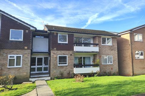 1 bedroom flat for sale, Cedar Court, Station Road, Epping