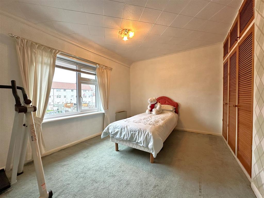 Master Bedroom 682