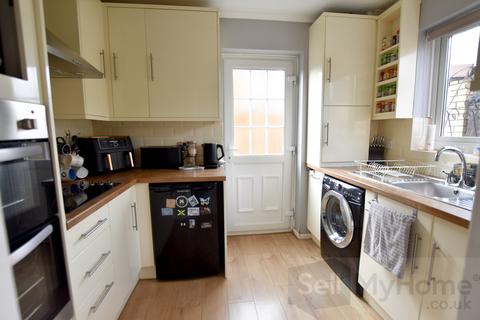 3 bedroom semi-detached house for sale, Kinross Way, Hinckley, Leicestershire