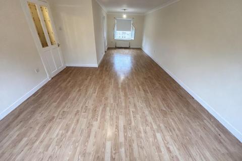 3 bedroom terraced house to rent, Carbarns West, Wishaw