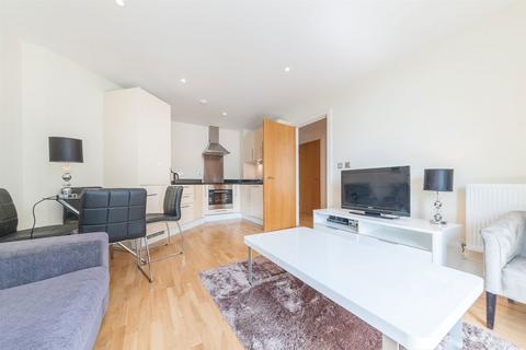 1 bedroom flat to rent, Lanterns Way, London E14