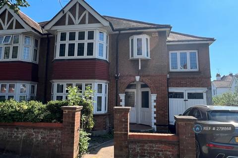 1 bedroom in a house share to rent, Davigdor Road, Hove, BN3