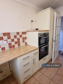 2 bedroom semi-detached house to rent, Meadhaven, Cambridge, CB21