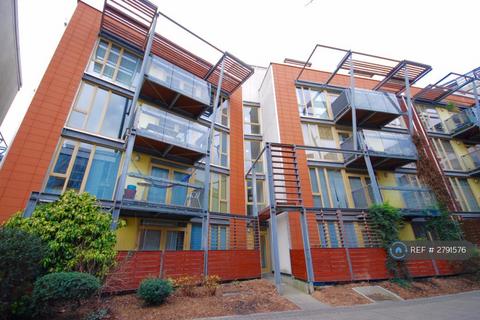 Becquerel Court, London, SE10