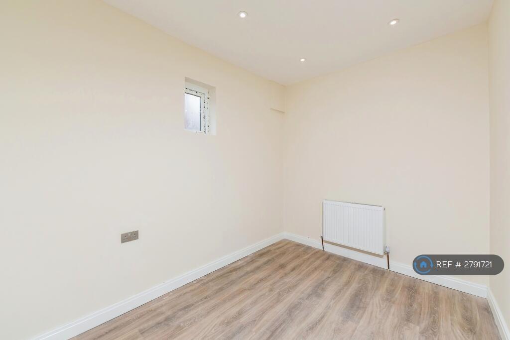 Room 4
