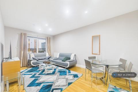 2 bedroom flat to rent, Warren House, London, W14