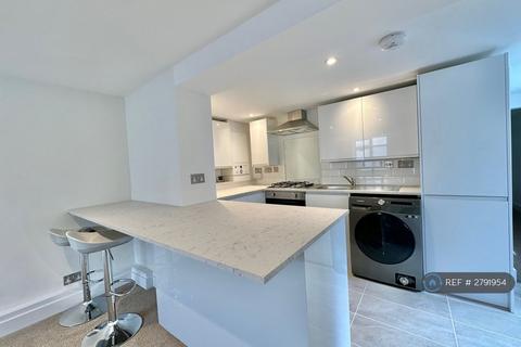 2 bedroom flat to rent, North Street, Leighton Buzzard, LU7
