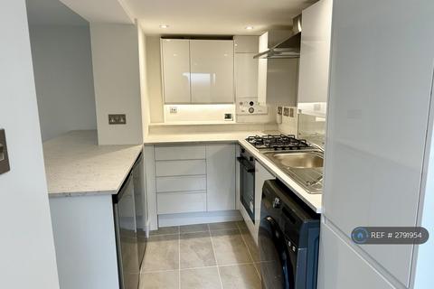 2 bedroom flat to rent, North Street, Leighton Buzzard, LU7