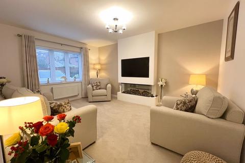 5 bedroom detached house for sale, 62 Clos Rhys Meurug, Capel Llanilltern, Cardiff, CF5 6GA
