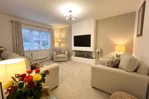 5 bedroom detached house for sale, 62 Clos Rhys Meurug, Capel Llanilltern, CF5 6GA
