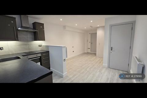 undefined, Lind Road, Sutton, SM1