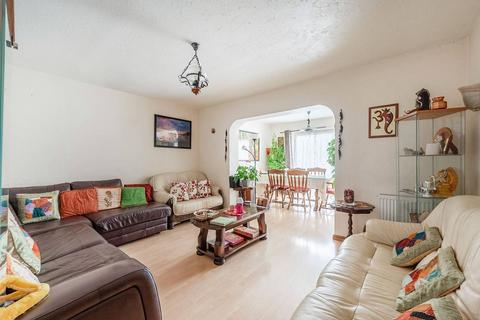 Binyon Crescent,, Stanmore, HA7
