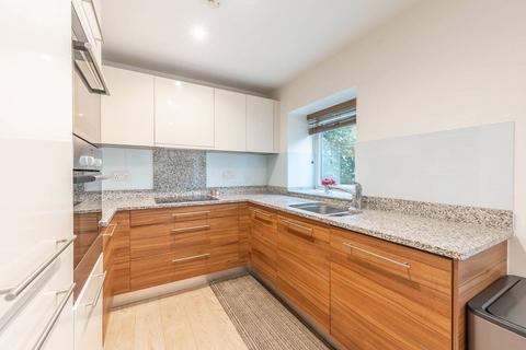 2 bedroom flat for sale, Howard Road, Stanmore, HA7