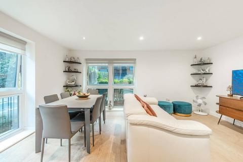 2 bedroom flat for sale, Howard Road, Stanmore, HA7