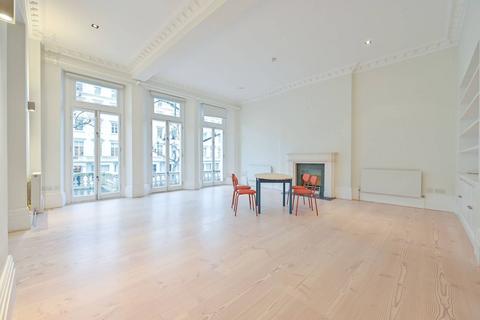 4 bedroom flat to rent, Queens Gate, South Kensington, London, SW7