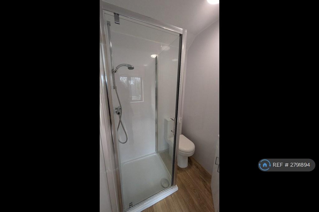 En Suite Shower Room