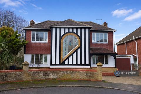 3 bedroom detached house to rent, Wallwood Road, Ramsgate, CT11