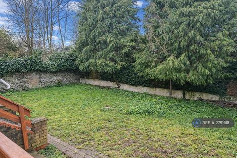 3 bedroom detached house to rent, Wallwood Road, Ramsgate, CT11