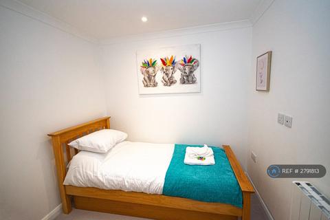 undefined, Commercial Square, Camborne, TR14