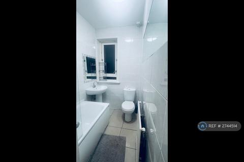 3 bedroom flat to rent, Craigpark Dr, Glasgow, G31