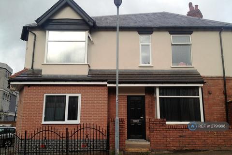 Studio to rent, Brays Lane, Coventry, CV2