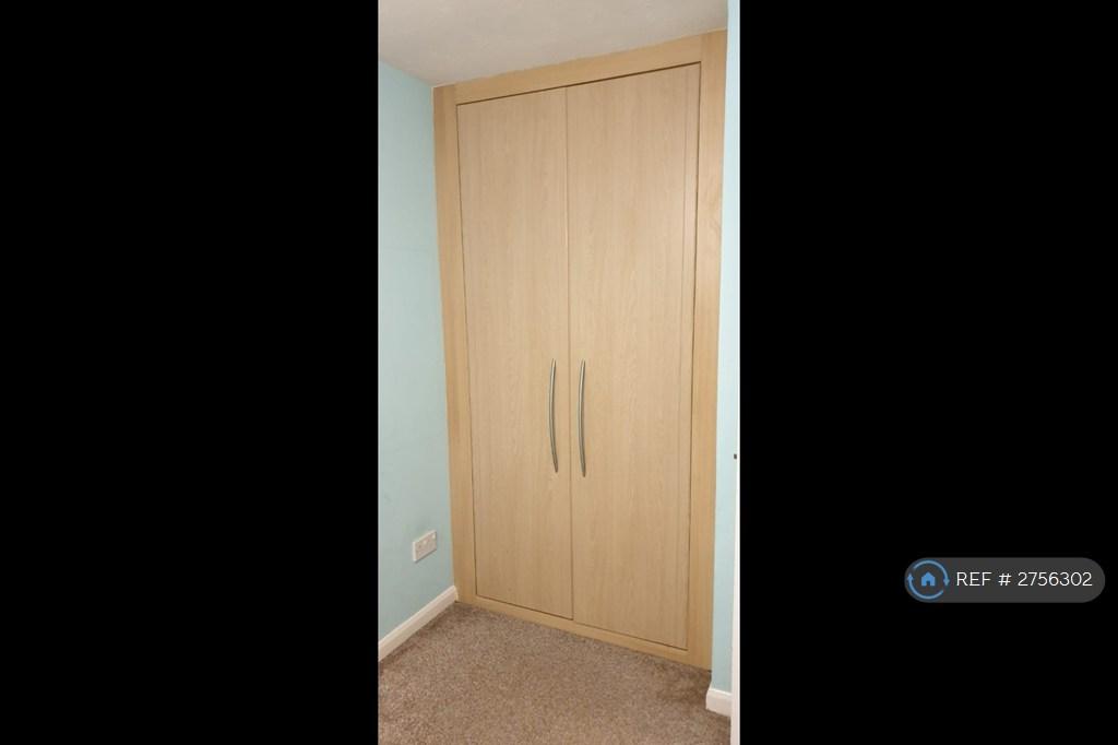 Second Bedroom  Fitted Wardrobe