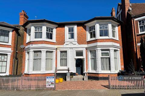 1 bedroom flat to rent, Telford Avenue, London, SW2