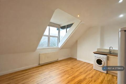undefined, Summerfield, Leeds, LS18