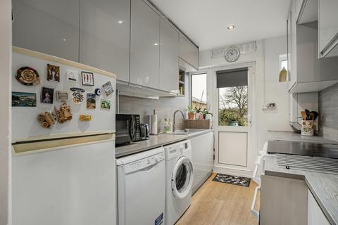 3 bedroom terraced house for sale, Hampden Way, Southgate, N14