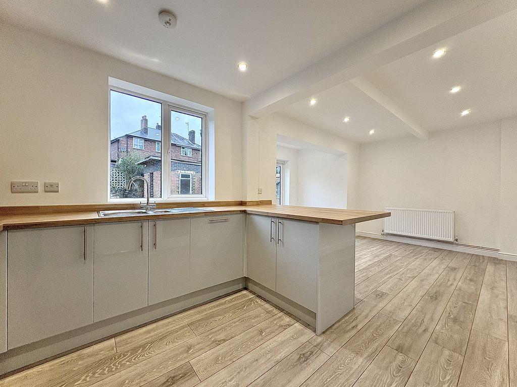 Dining kitchen