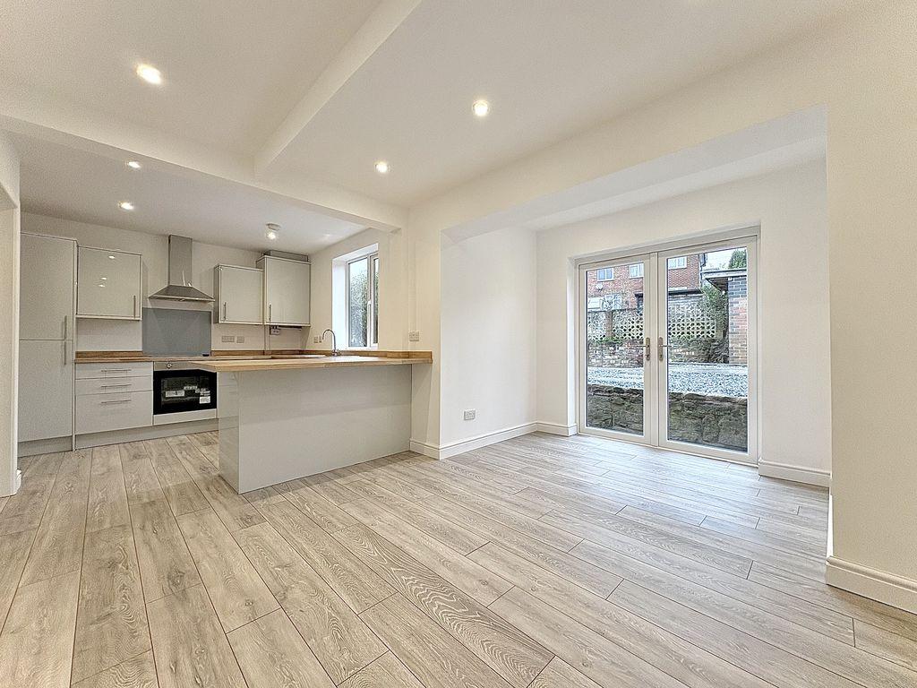 Dining kitchen